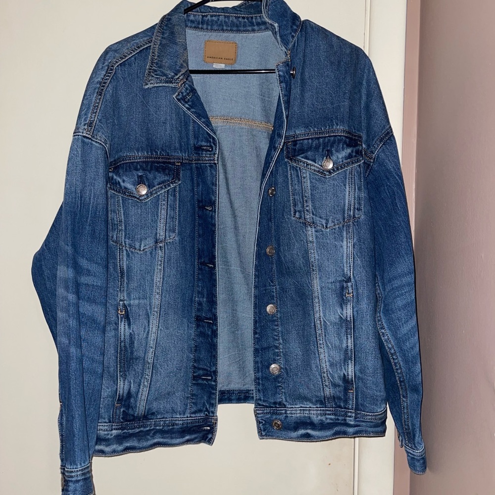 Oversized American eagle jean jacket worn twice